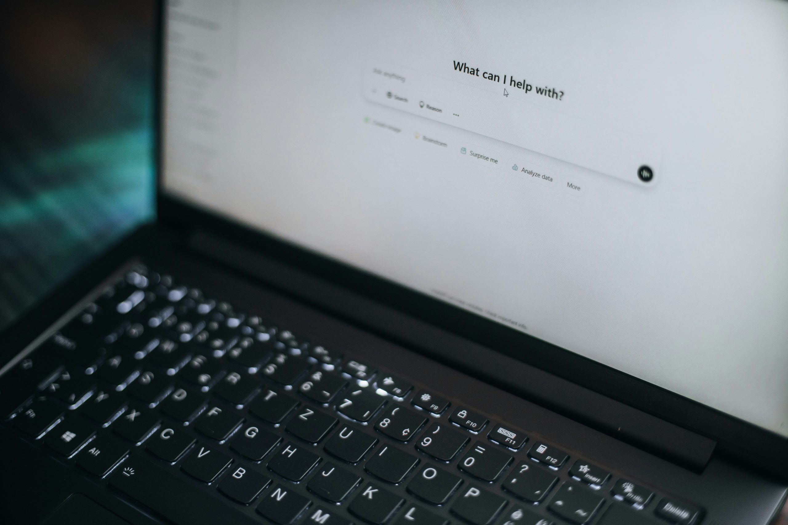 【生成AI】Web制作に使えるのはどれ？テキスト生成AIを比較